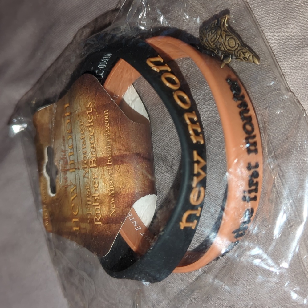Twilight New Moon Rubber Bracelets